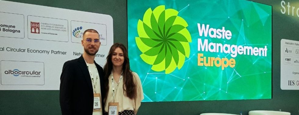 ❇️♻️Green SOC at WME-EXPO.🏵️✅ At Waste Management Europe in Bologna, Antonio and Maria Teresa presented the latest green developments focused on the valorisation of waste-derived residues through innovative and sustainable approaches.