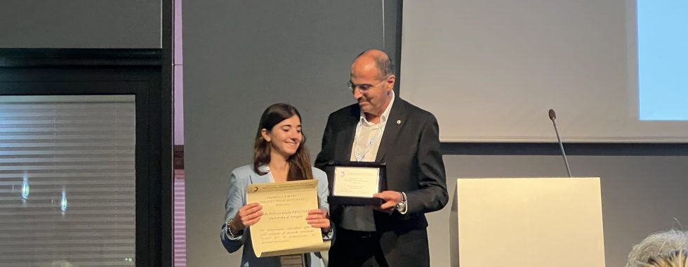 🌟 Congratulations Giulia on Your Amazing Achievement! 🌟 Giulia has been rewarded at the SCI National Congress by the CINMPIS consortium with the award for the “Best PhD Thesis” for -the important contribution to the development of “green” synthetic techniques for the preparation of heterocyclic derivatives- Many congratulations by all the Green SOC Group 🎉🎉